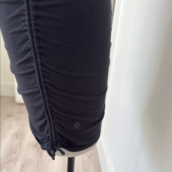 Lululemon Cinch It Dress in Black Women's Size 2 [small] - Picture 4 of 7